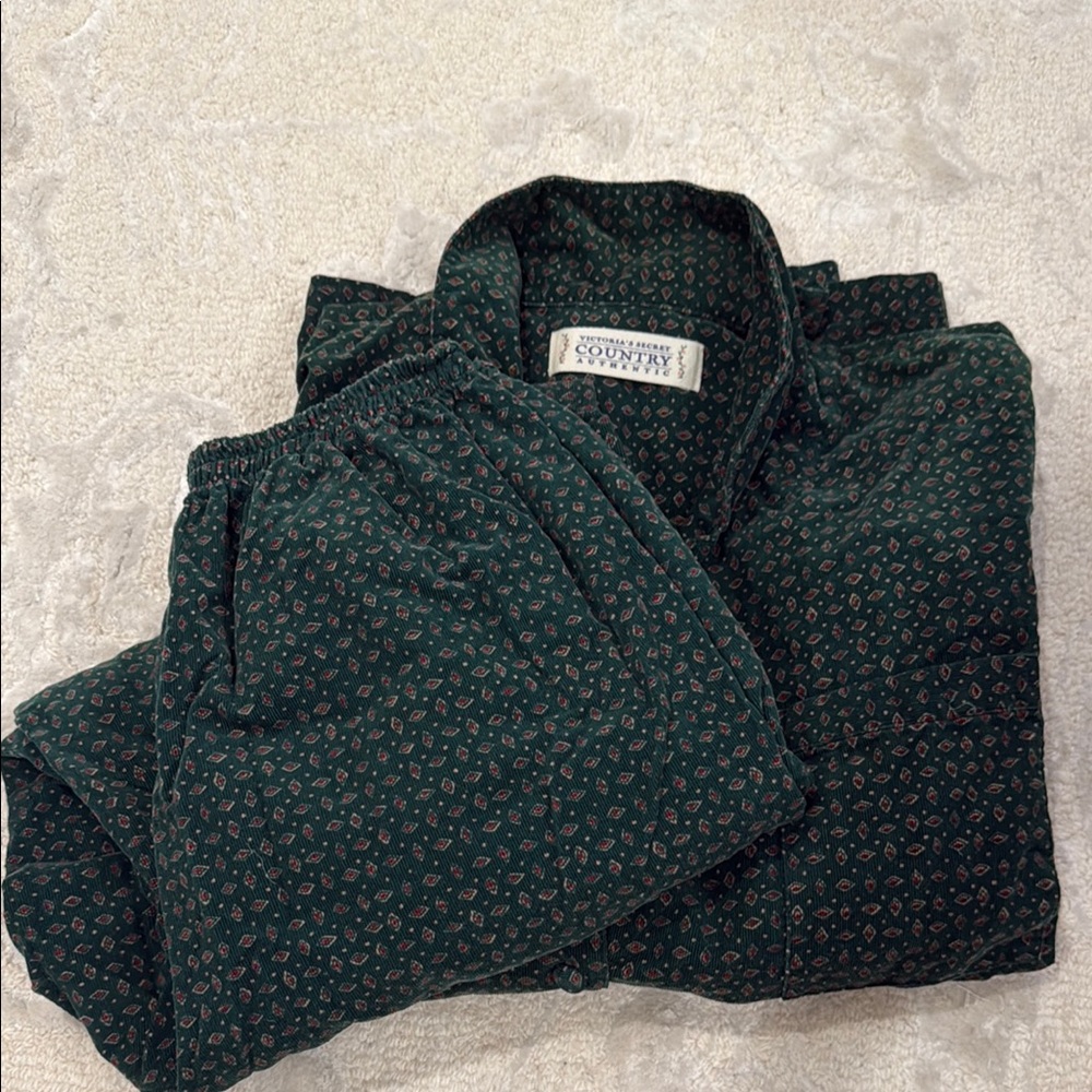 Vintage Victoria Secret country authentic Green Patterned Pajama Set